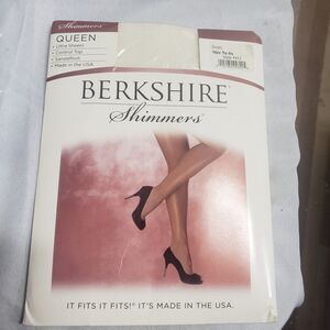 Berkshire Ivory Ultra Sheer Shimmers ControlTop Pantyhose-Sandalfoot sz 5X-6XNEW